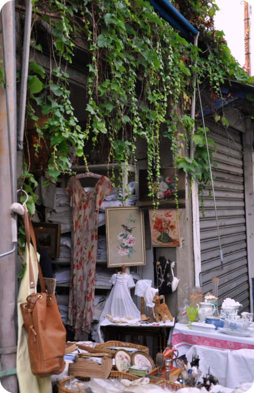 Paris: Antiques, Vespas and Ice-cream