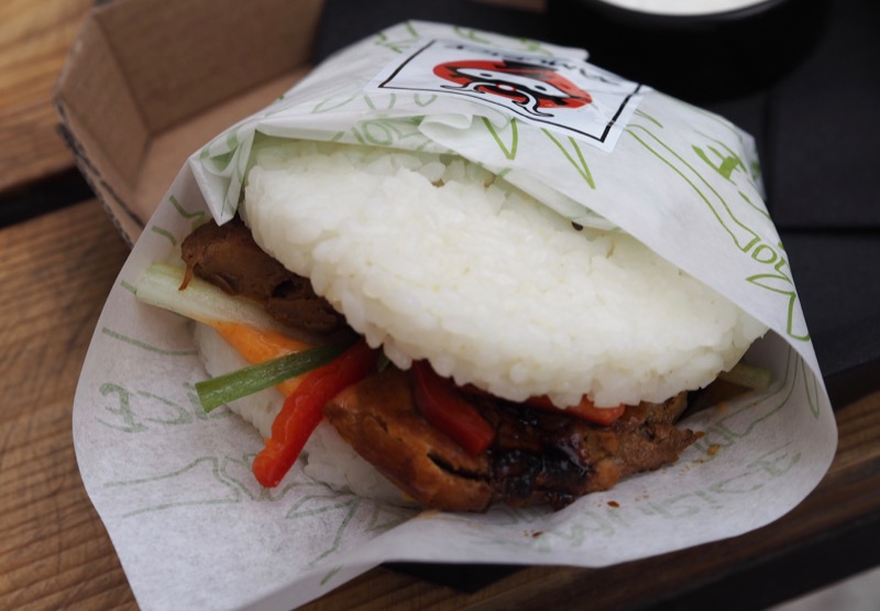 Sushi burger - 7 delicious things to eat in Budapest