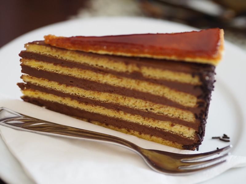 Dobos torte - 7 delicious things to eat in Budapest