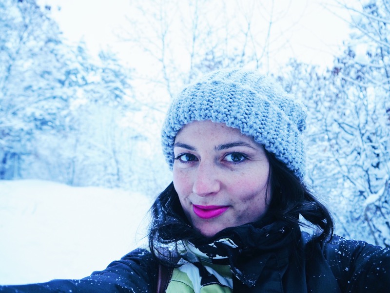 Elle Croft, Author - Selfie in snowy Transylvania