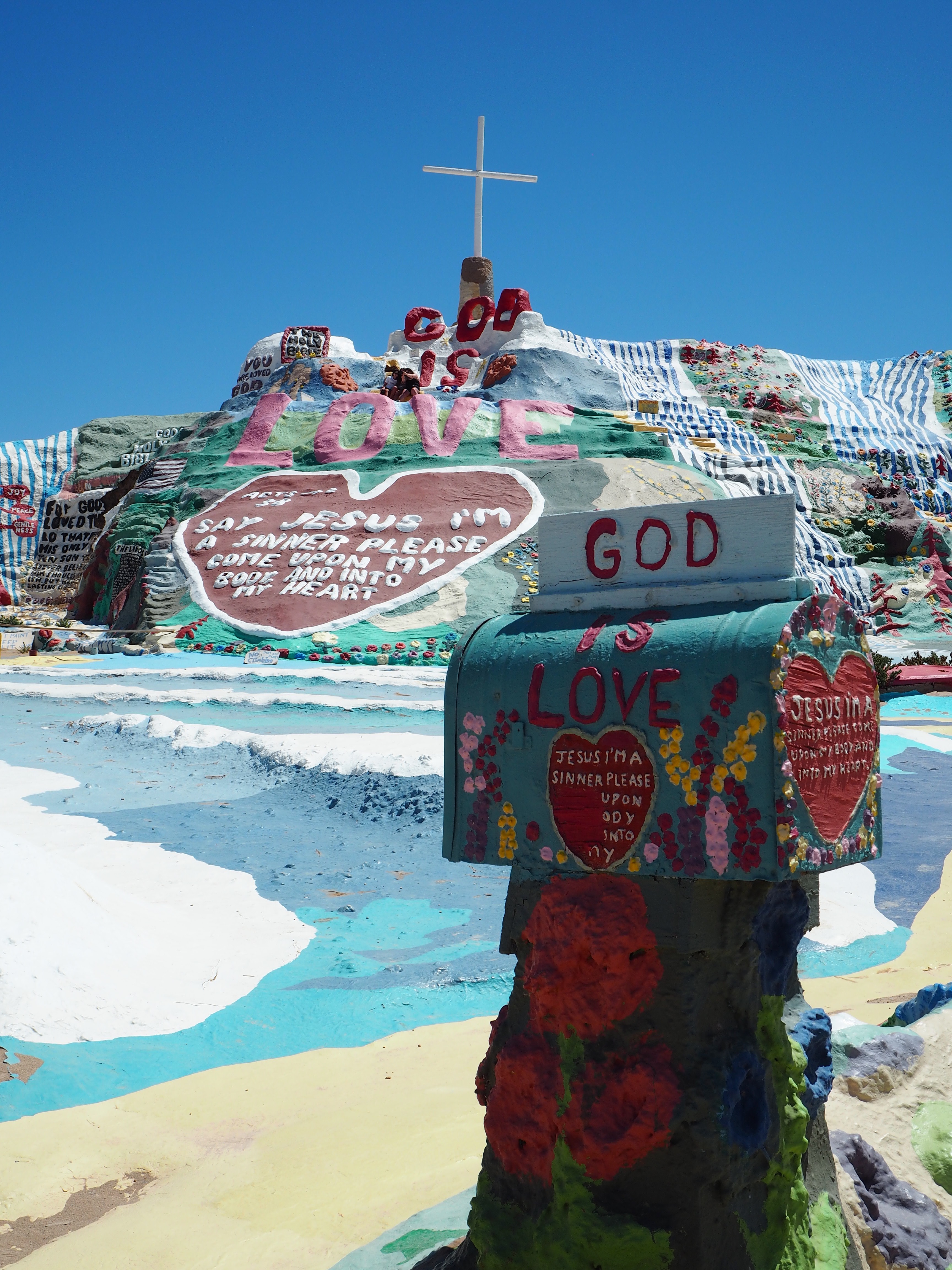 Day Trip to Salvation Mountain